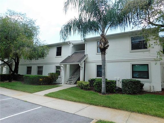 2nd image of 510 Meadow Ln