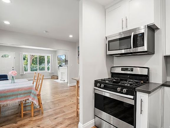 4th image of 749 N Wilton Pl #2