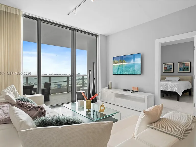 900 Biscayne Blvd #2408 — Photo 4