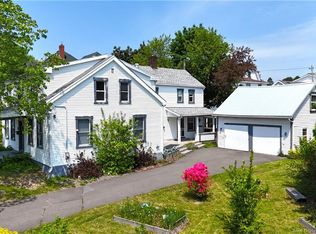 7 Saint Croix St, Saint Stephen, NB E3L2A2