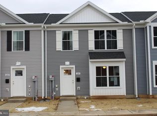 644 N College St, Carlisle, PA 17013