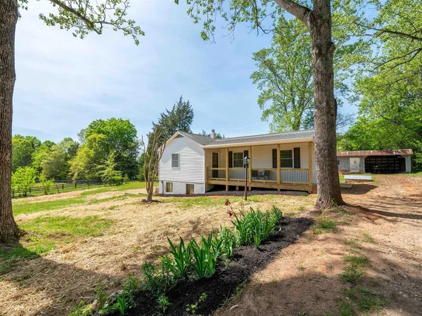 1867 Stage Junction Rd, Columbia, VA 23038