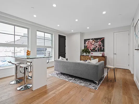 Rented by Avenue Sotheby's International Realty | media 6