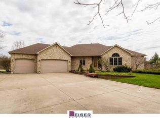 7963 Pleasant Valley Rd, Larsen, WI 54947