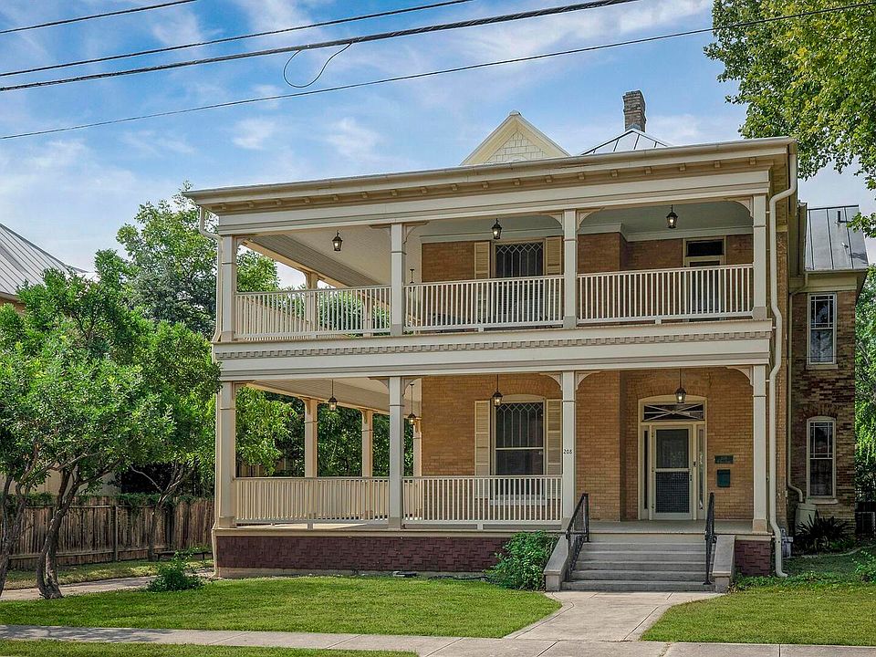 1st image of 208 W Craig Place