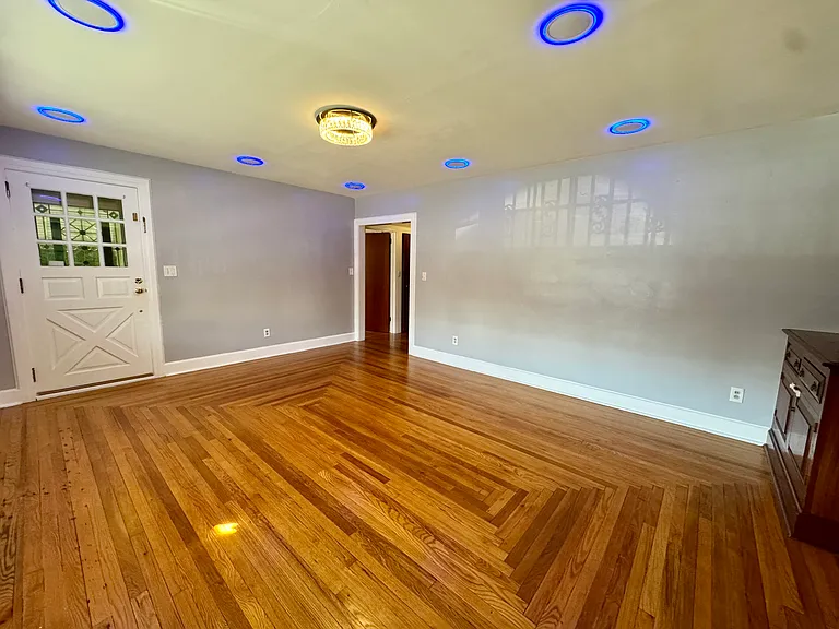 28-32 Lenox Ave #1 — Photo 13