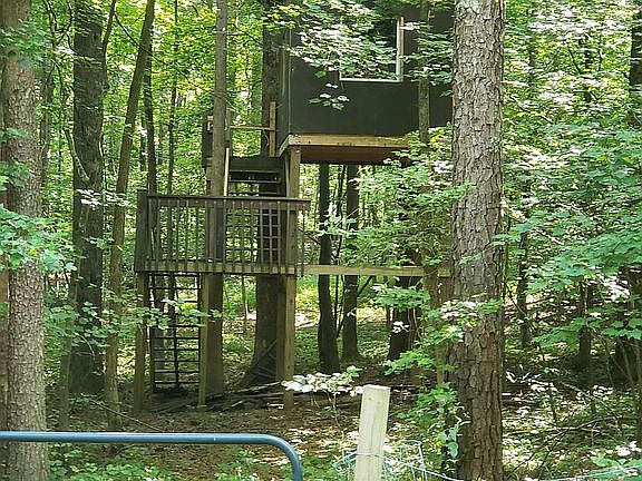 Large Deer Stand