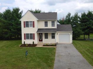 33 Clements Ct, Stuarts Draft, VA 24477