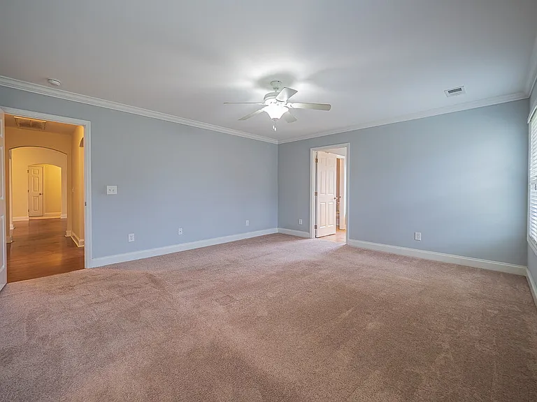 2740 Foxcroft Cir — Photo 28