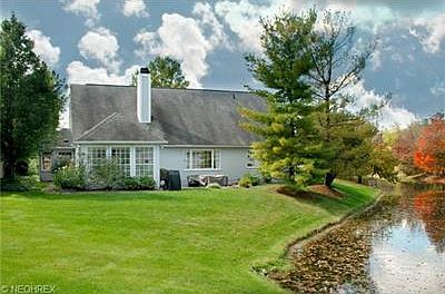 1st image of 275 Lake Pointe Dr