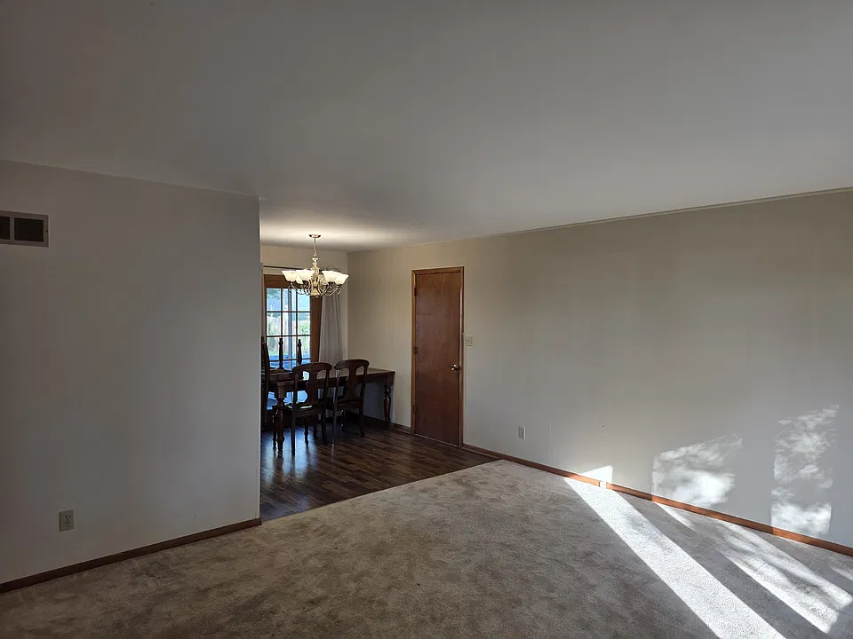 415 W Mission St