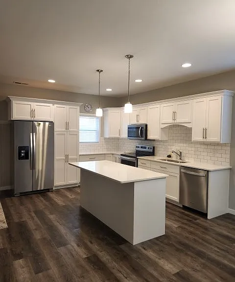 8565 Pebble Creek Dr — Photo 2