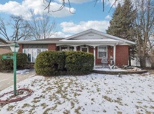 16520 Brockton Ln, Oak Forest, IL 60452