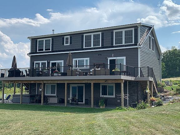 Backyard access from deck