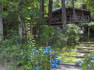 451 S Eastshore Dr, Lake Toxaway, NC 28747