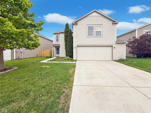 8134 S Firefly Dr, Pendleton, IN 46064