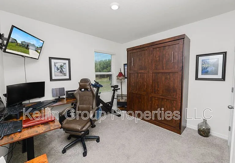 833 Ambleside Dr — Photo 9