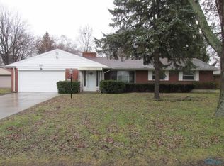 810 Mackow Dr, Toledo, OH 43607