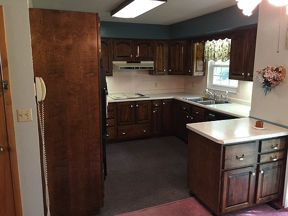 2nd image of 4206 Powell St