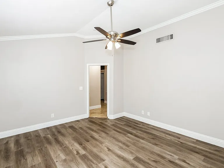 2509 Kilmaron Cir — Photo 9