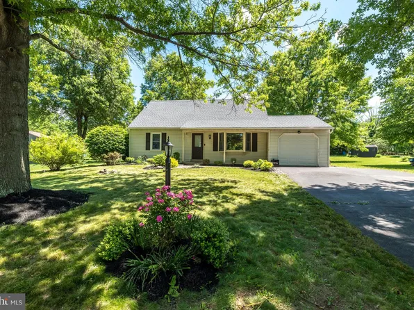 116 Steeplebush Dr, Perkasie, PA 18944