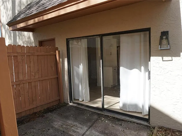 2404 Brigadoon Dr — Photo 21