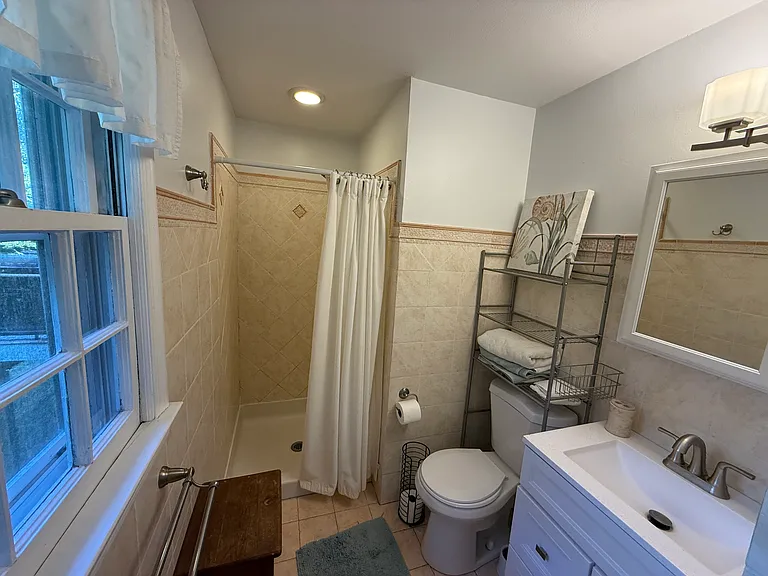 475 Saw Mill Rd — Photo 8