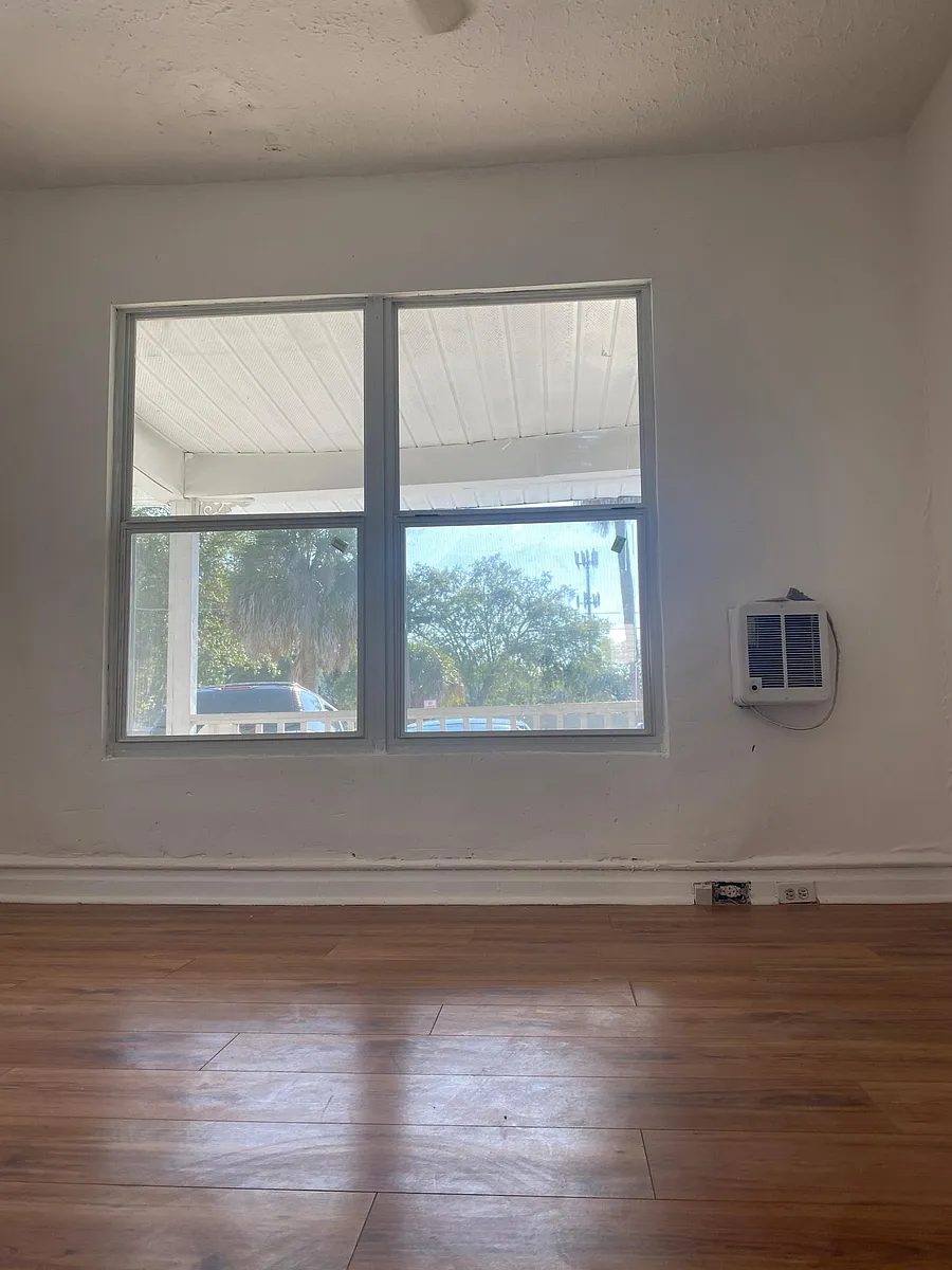 Building Photo - 108 S Bungalow Park Ave #2