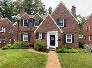 7920 Delmar Blvd, Saint Louis, MO