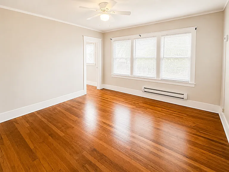 2468 Broadway #2468 — Photo 9