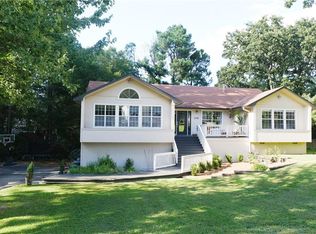2508 N Elizabeth Ave, Fayetteville, AR 72703