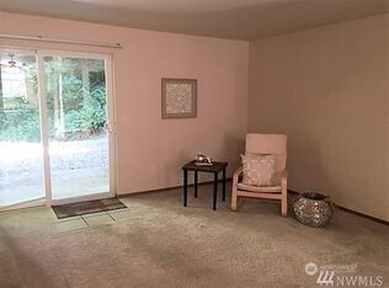 5th image of 1277 Sherman Avenue