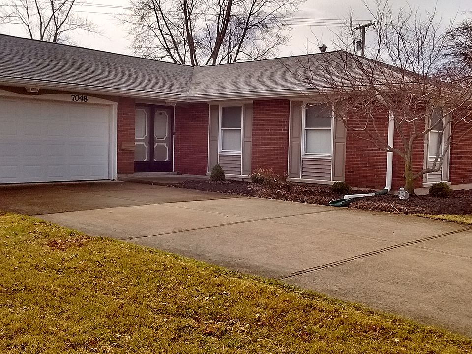 1st image of 7048 Woodcroft Dr