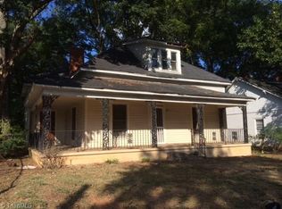 212 W 8th Ave, Lexington, NC 27292