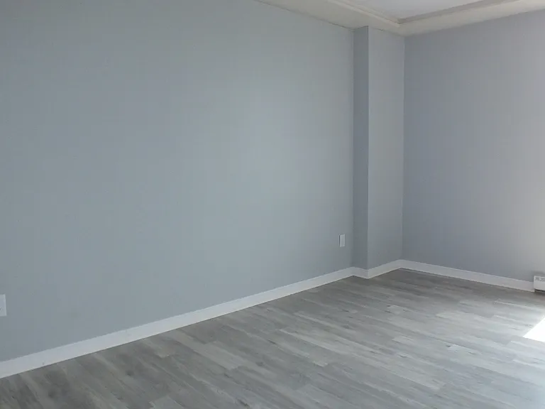 305 Presland Rd — Photo 16