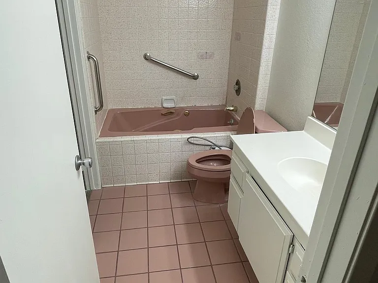 7451 Skyline Dr — Photo 15