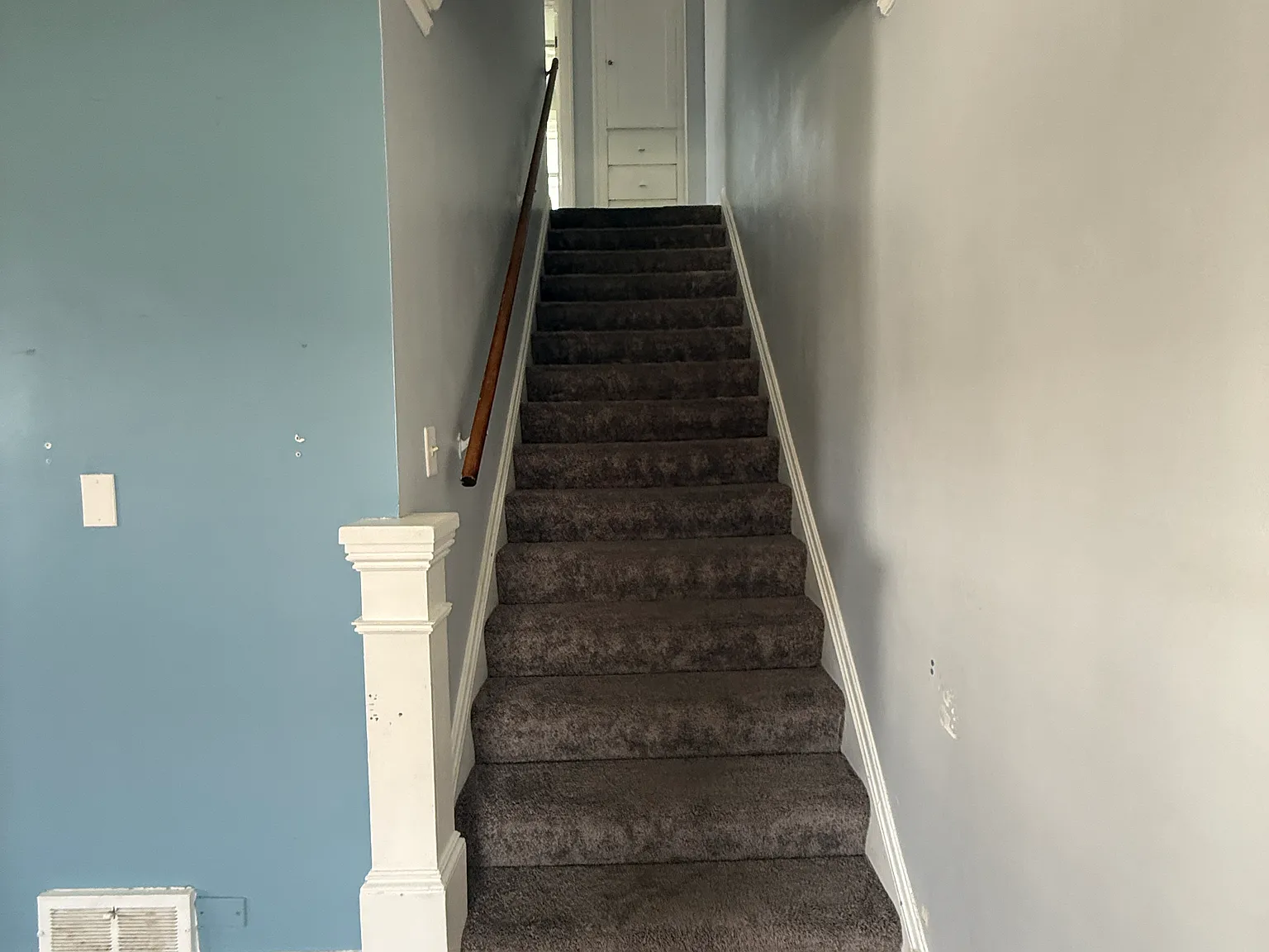 3 bed, 1400 sqft, $1,350 — Photo 2