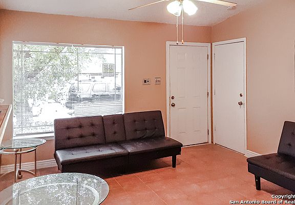 5th image of 9654 Bratton Dr