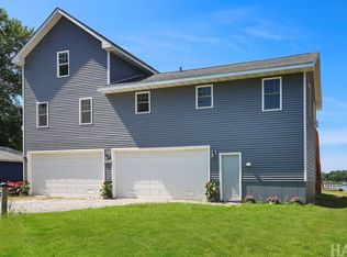 35806 N Marine Dr, Fox Lake, IL 60020