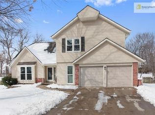 11514 Bradshaw St, Overland Park, KS 66210