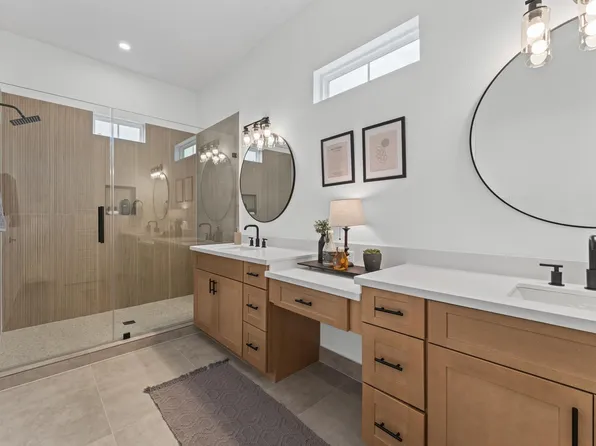 3009 Jensen Springs Ln, Houston, TX 77026