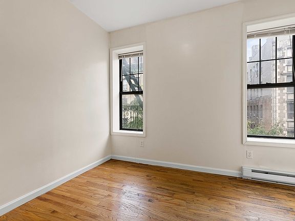 2nd image of 207 W 109th St #4E1