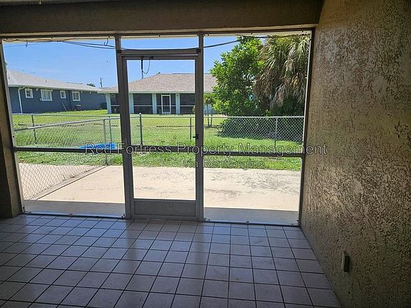 2nd image of 4114 Skyline Blvd APT D