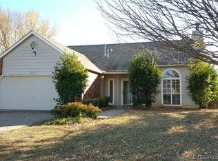 8804 E 91st Pl, Tulsa, OK 74133