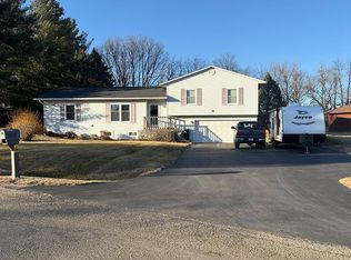 8681 Riverview Dr, Byron, IL 61010