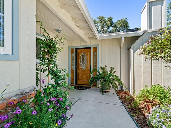 3rd image of 1265 Whispering Pines Dr