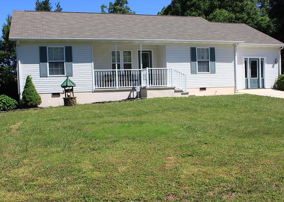 1st image of 140 Grace Hill Dr