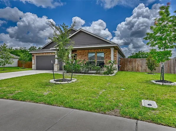 711 Davy St, Brenham, TX 77833