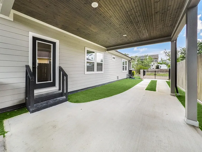 1809 Hardy St — Photo 28