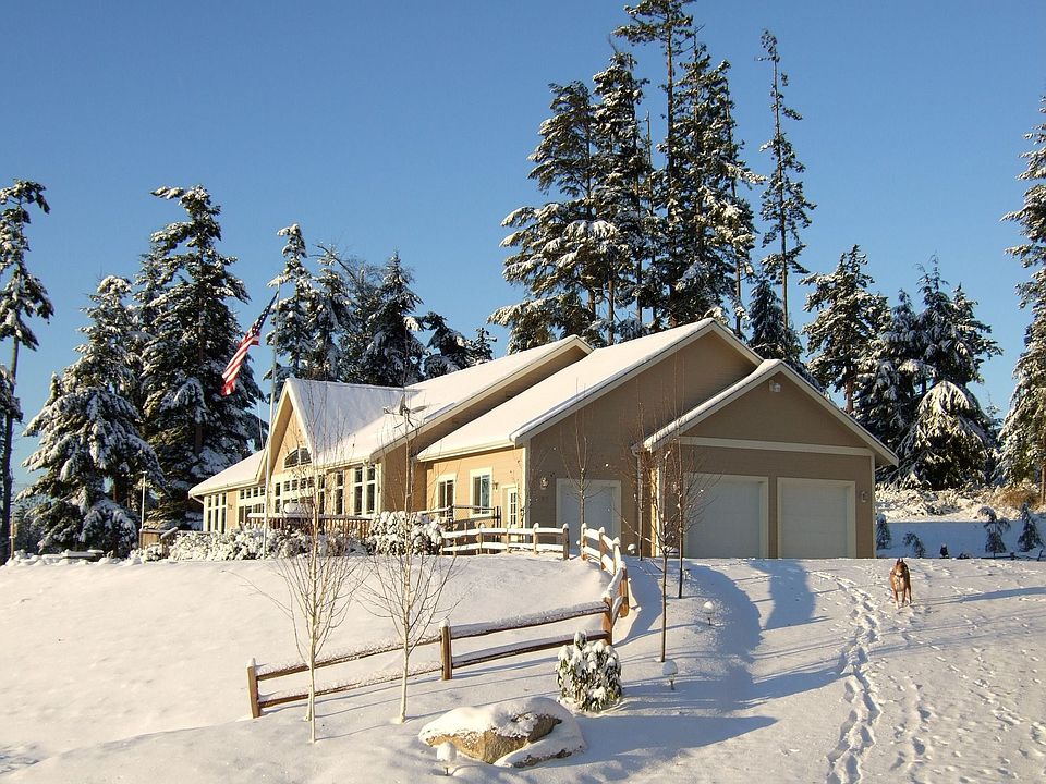 Snowy day, house facing Hood Canal